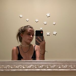 Meet your Posher, Chloe